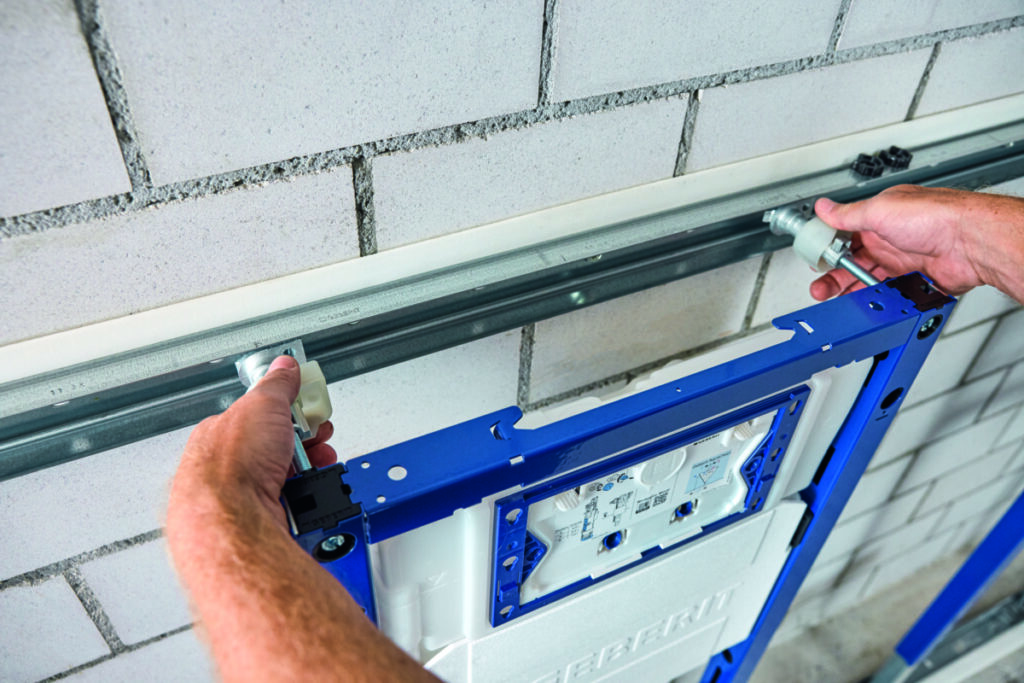 2025_Duofix_System_turn_to_fix_wall_anchors_with_hands_tif_master