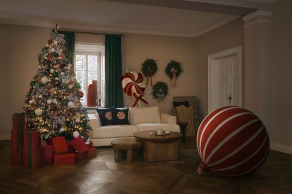 MILOO_1259_final_low res (002)