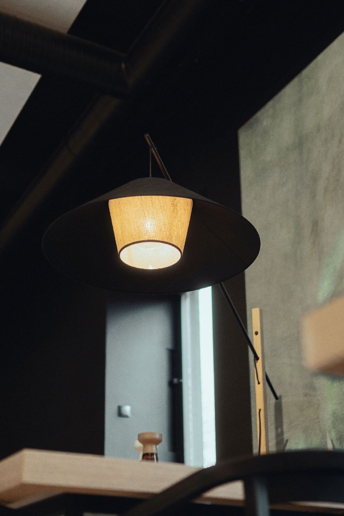 Lampa-podłogowa-Amigo_Brinova_2